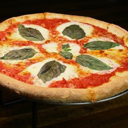 Margarita Pizza.jpg